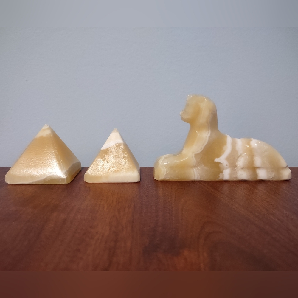 Vintage Egyptian Sphinx + 2 Pyramids Hand-carved Alabaster Marble Yellow/White